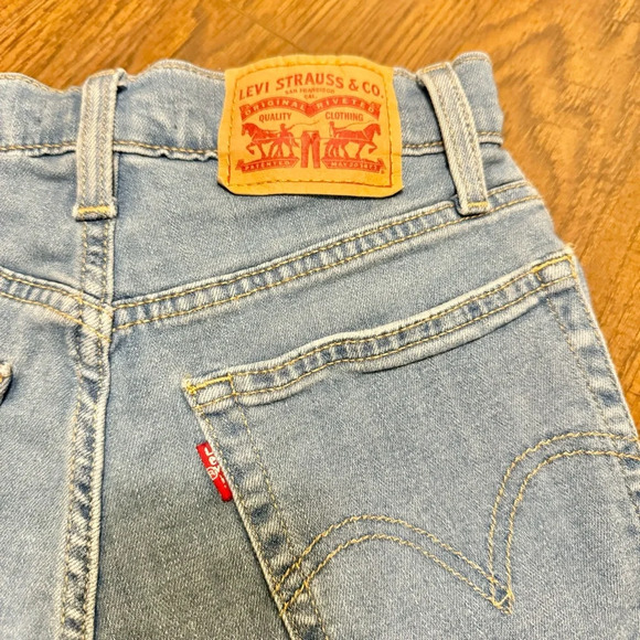 Levi's Light Blue Jean Shorts - Picture 3 of 5